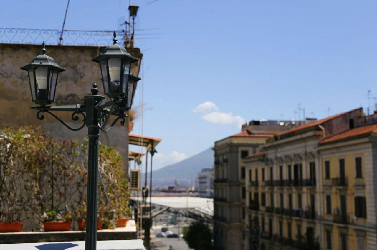 Appartement La Dukesca Chic à Naples Extérieur photo